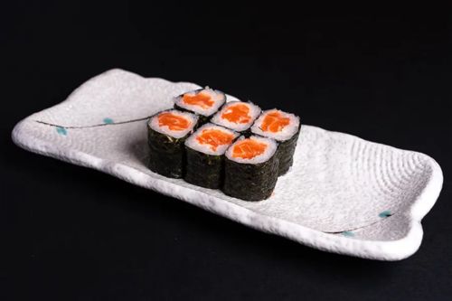 SALMON MAKI SALMON MAKI