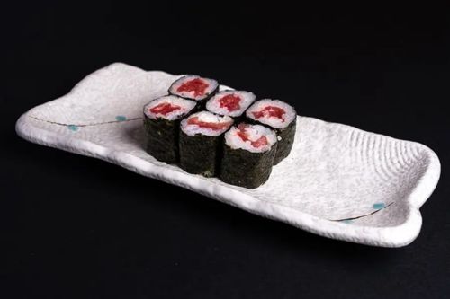 TUNA MAKI TUNA MAKI